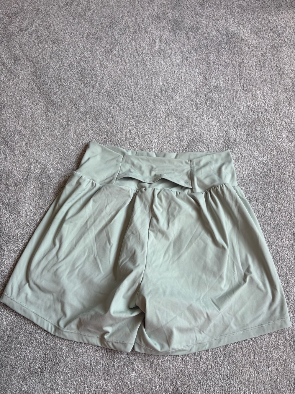 HALARA light green bean 5” active shorts - Size XL - Picture 11 of 11